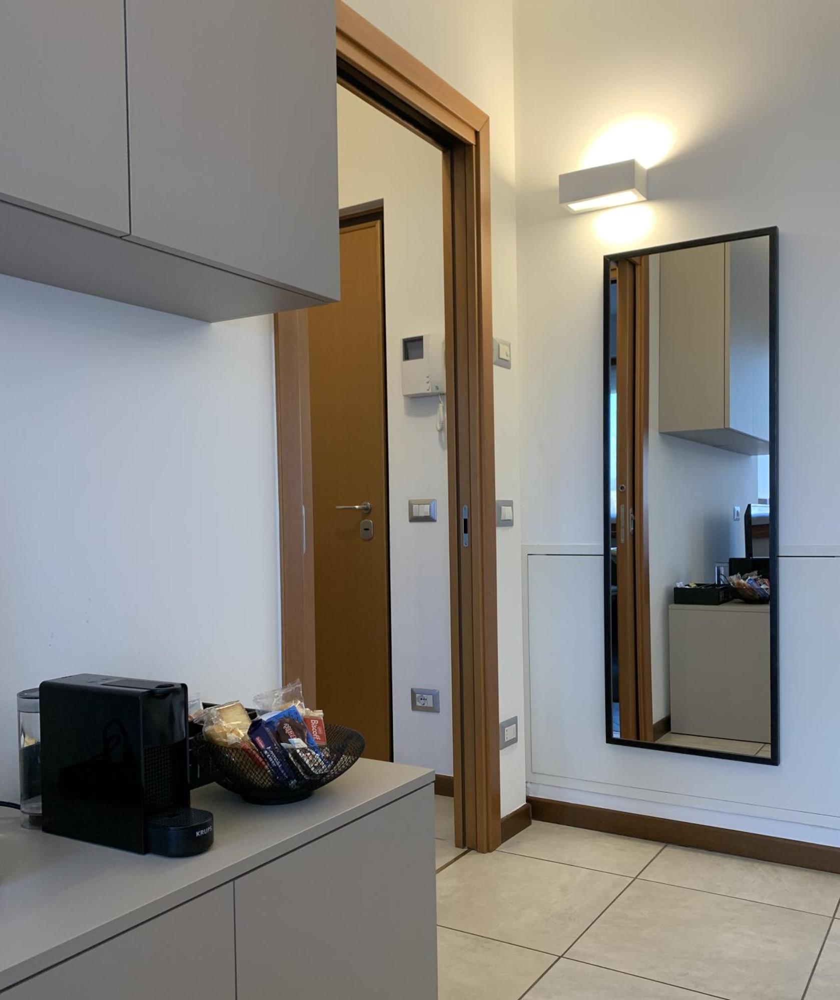 Ferienwohnung Jasmine Malpensa Express And Train To Milano Busto Arsizio Exterior foto